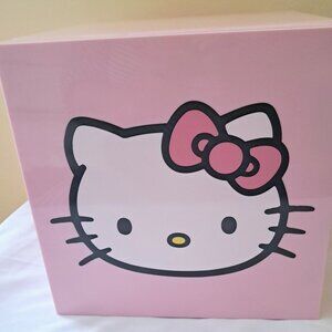 Hello Kitty  Mini Fridge Thermoelectric Cooler. BNWT in a Box